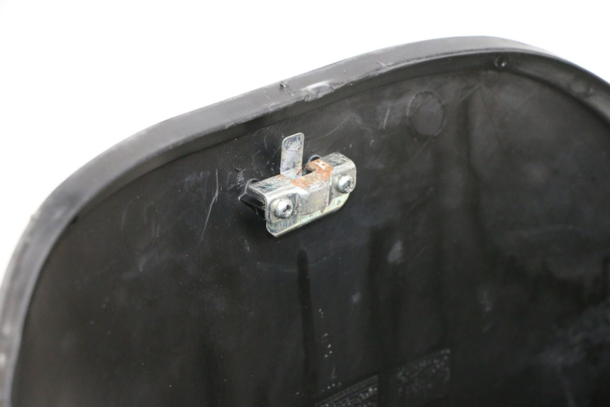 photo de PAINEL INTERIOR PIAGGIO ZIP 4T 50 (2018 - 2020) - Zoom do estado de desgaste