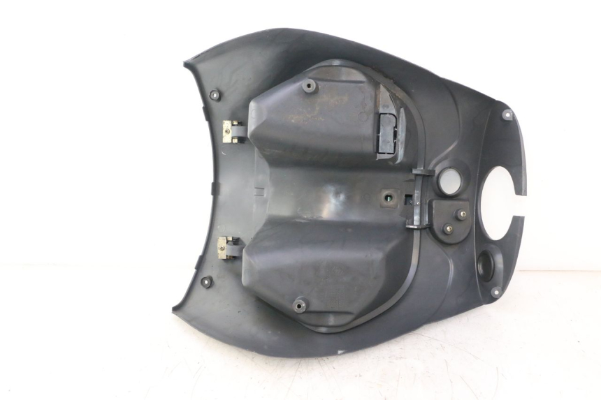 photo de AVENTAL INTERIOR PIAGGIO ZIP 4T 50 (2006 - 2017) - Pontos de fixação