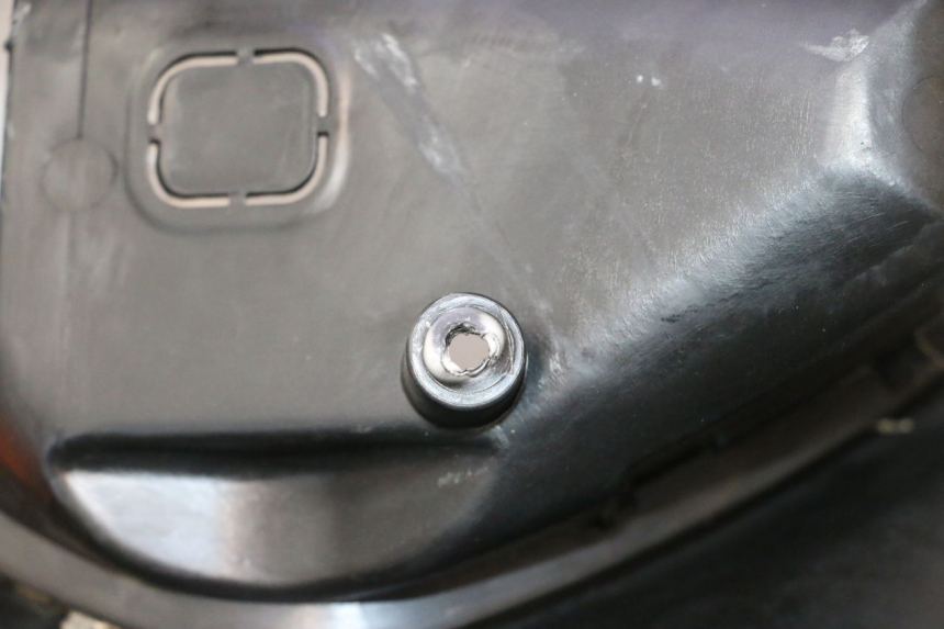 photo de AVENTAL INTERIOR PIAGGIO ZIP IGET 4T 50 (2021 - 2023) - Detalhe da peça