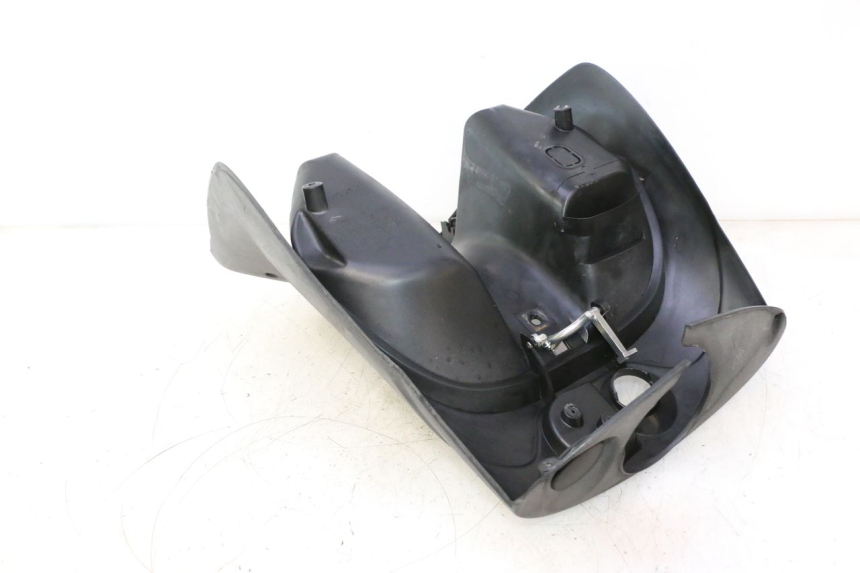 photo de AVENTAL INTERIOR PIAGGIO ZIP IGET 4T 50 (2021 - 2023) - Zoom do estado de desgaste