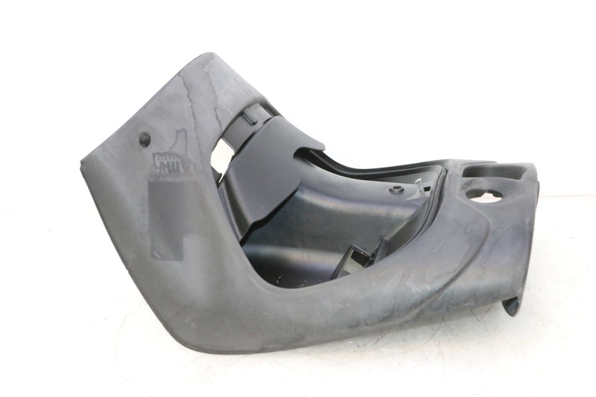 photo de AVENTAL INTERIOR PIAGGIO ZIP IGET 4T 50 (2021 - 2023) - Pontos de fixação