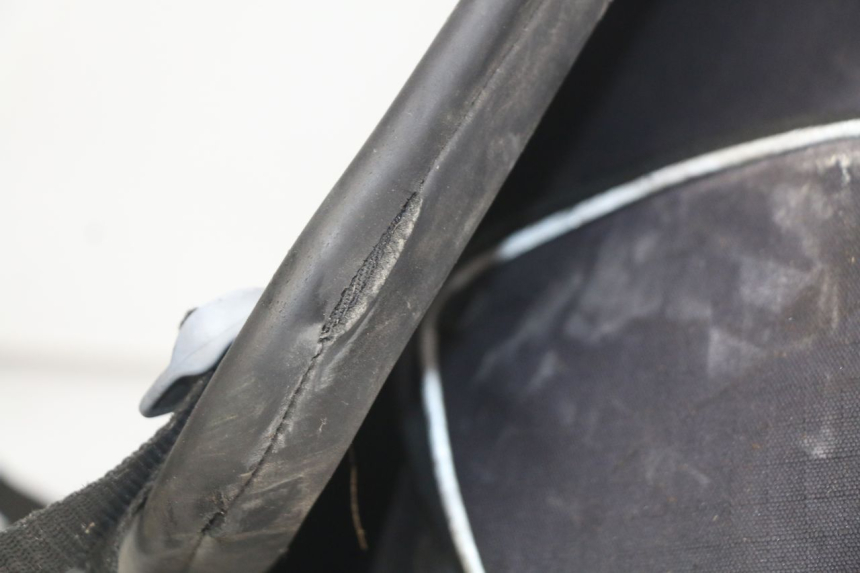 photo de PROTETOR DE PAINEL SUZUKI BURGMAN 650 (2002 - 2004) - Detalhes característicos