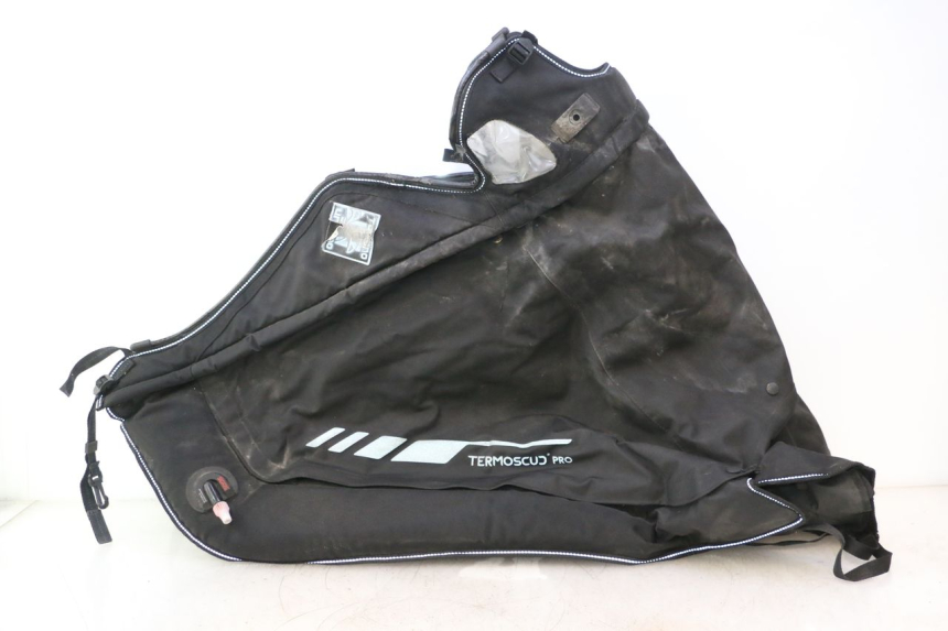 photo de AVENTAL DE PROTEÇÃO PIAGGIO MP3 HPE 530 (2022 - 2026) - Ampliação técnica