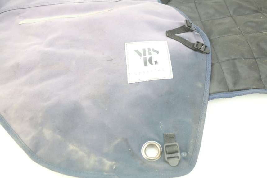 photo de PROTETOR DE PAINEL KYMCO SENTO 100 (2008 - 2013) - Detalhe da peça