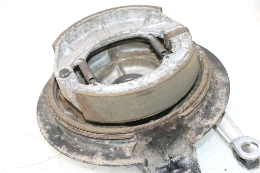 photo de TAMBOR TRASEIRO SUZUKI DR S 600 (1985 - 1989) - Pontos de fixação