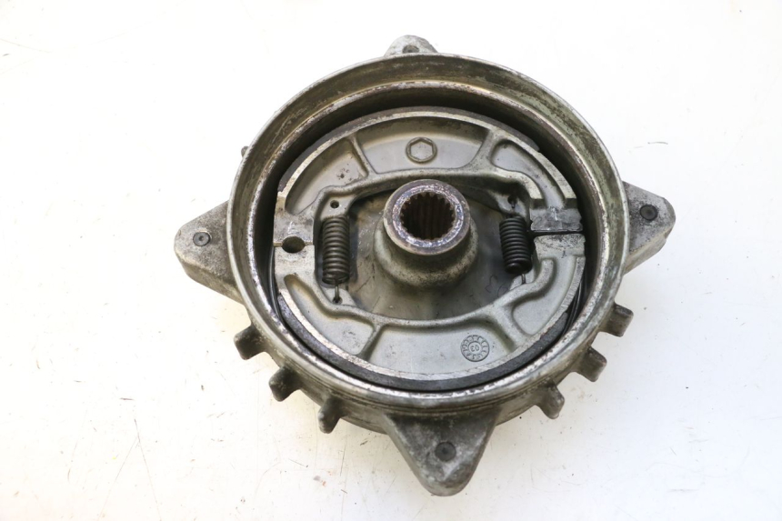 photo de TAMBOR TRASEIRO HONDA SCV LEAD 100 (2003 - 2007) - Detalhe da peça