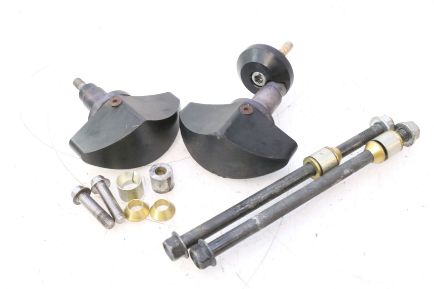 photo de SUPORTE DO MOTOR YAMAHA YZF R6 600 (2008 - 2009) - Detalhes característicos