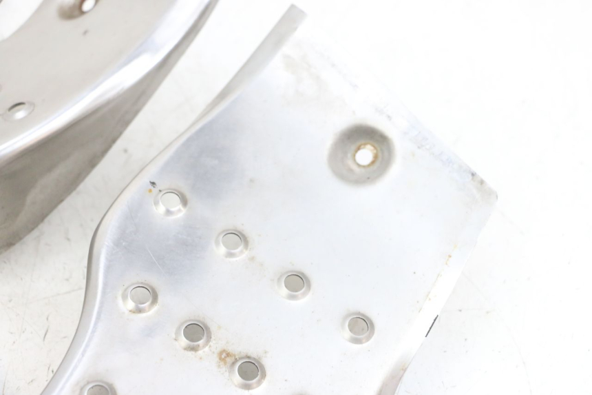 photo de TAPETE DE APOIO PARA PÉ ADIVA AD3 300 (2014 - 2020) - Detalhes característicos