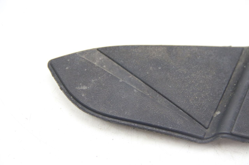 photo de TAPETE DE APOIO PARA PÉ APRILIA ATLANTIC 500 (2002 - 2003) - Outro ângulo de visão