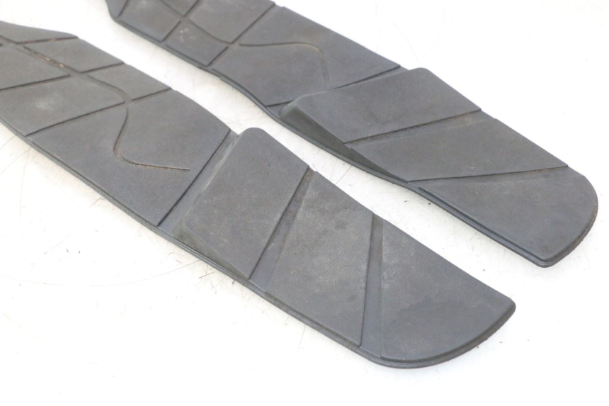 photo de TAPETE DE DESCANSO DE PÉ APRILIA ATLANTIC S 125 (2010 - 2013) - Ampliação técnica