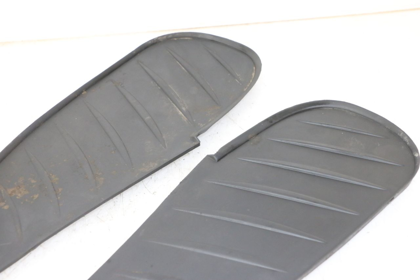 photo de TAPETE DE APOIO PARA PÉ BMW C1 125 (2000 - 2003) - Peça verificada