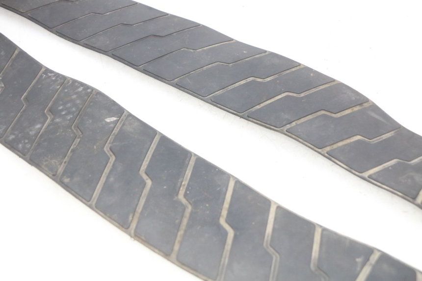 photo de TAPETE DE APOIO PARA PÉ HONDA FES PANTHEON 2T 125 (1998 - 2002) - Pontos de fixação