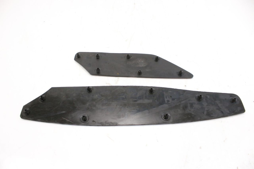 photo de TAPETE DE APOIO PARA PÉ HONDA FES S-WING SWING ABS 125 (2007 - 2015) - Zoom do estado de desgaste
