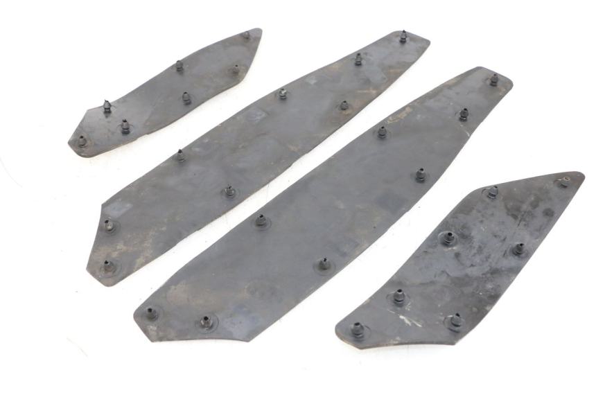photo de TAPETE DE APOIO PARA PÉ HONDA FES S-WING SWING ABS 125 (2007 - 2015) - Detalhe da peça