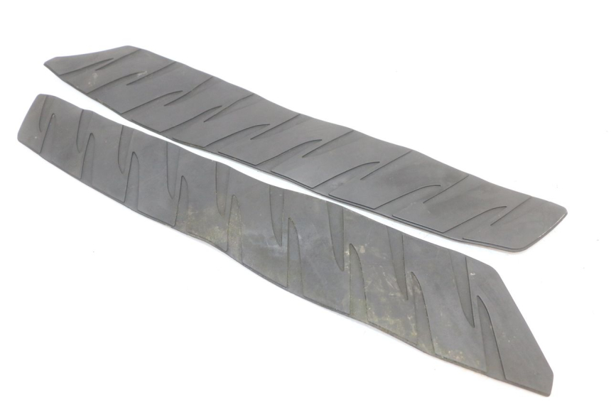 photo de TAPETE DE APOIO PARA PÉ HONDA FJS SILVER WING SILVERWING 400 (2005 - 2008) - Detalhe da peça
