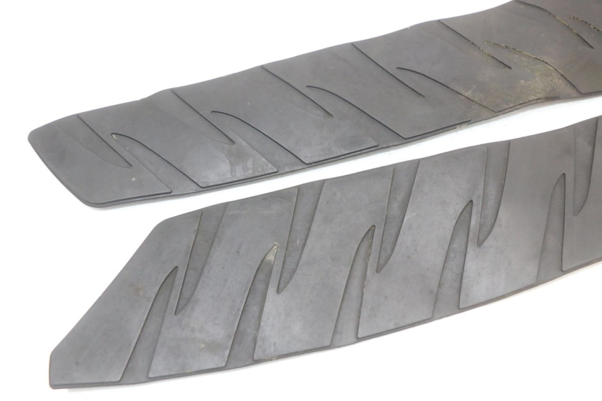 photo de TAPETE DE APOIO PARA PÉ HONDA FJS SILVER WING SILVERWING 400 (2005 - 2008) - Zoom do estado de desgaste