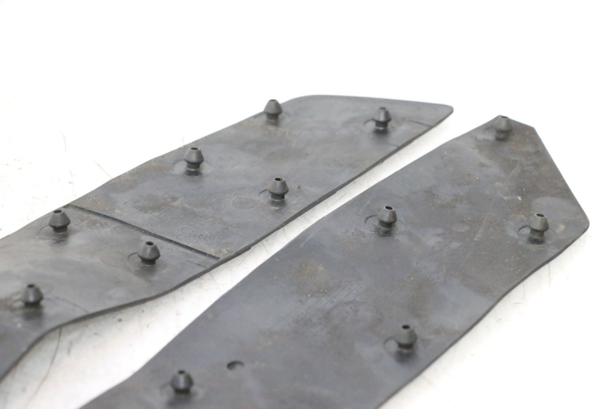 photo de TAPETE DE APOIO PARA PÉ HONDA FJS SILVER WING SILVERWING 400 (2005 - 2008) - Detalhe da peça