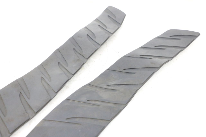 photo de TAPETE DE APOIO PARA PÉ HONDA FJS SILVER WING SILVERWING 400 (2005 - 2008) - Outro ângulo de visão