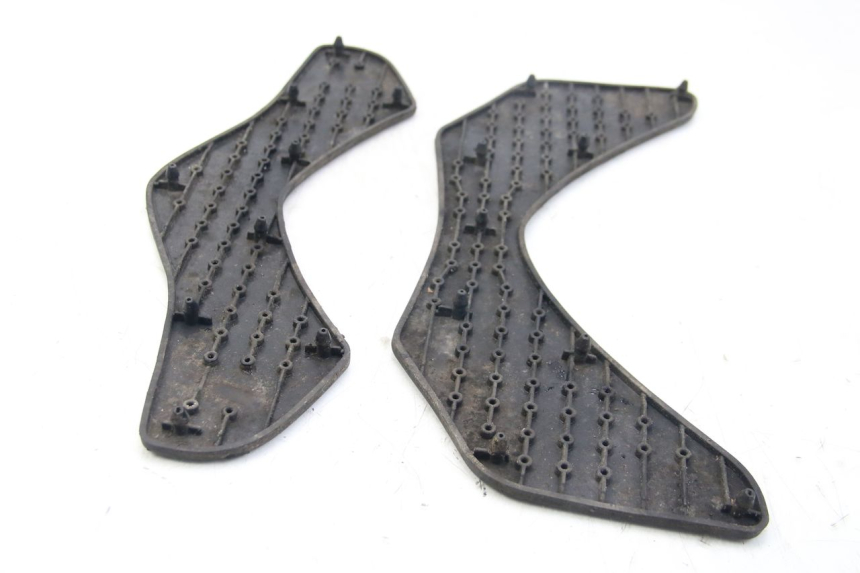 photo de TAPETE DE APOIO PARA PÉ YAMAHA HW XENTER 125 (2011 - 2017) - Outro ângulo de visão