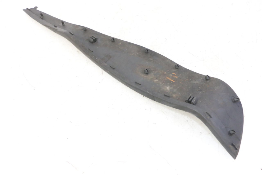 photo de TAPETE DE APOIO PARA PÉ PIAGGIO IE MP3 YOURBAN 300 (2011 - 2016) - Zoom do estado de desgaste
