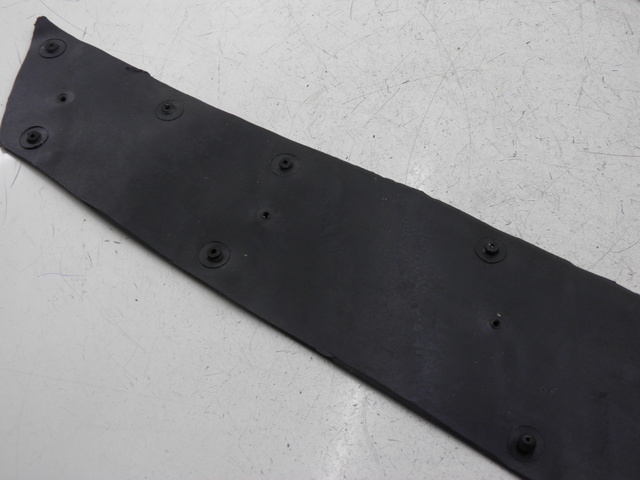 photo de TAPETE DE APOIO PARA PÉ JM MOTOR S-MAX 125 (2010 - 2014) - Estado da superfície