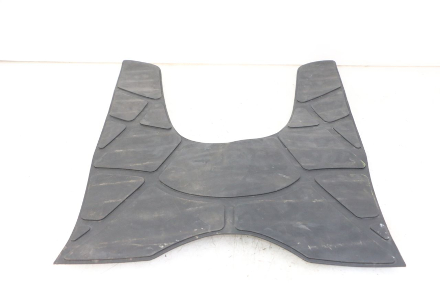 photo de TAPETE DE APOIO PARA PÉ KYMCO GRAND DINK 125 (2008 - 2014) - Outro ângulo de visão