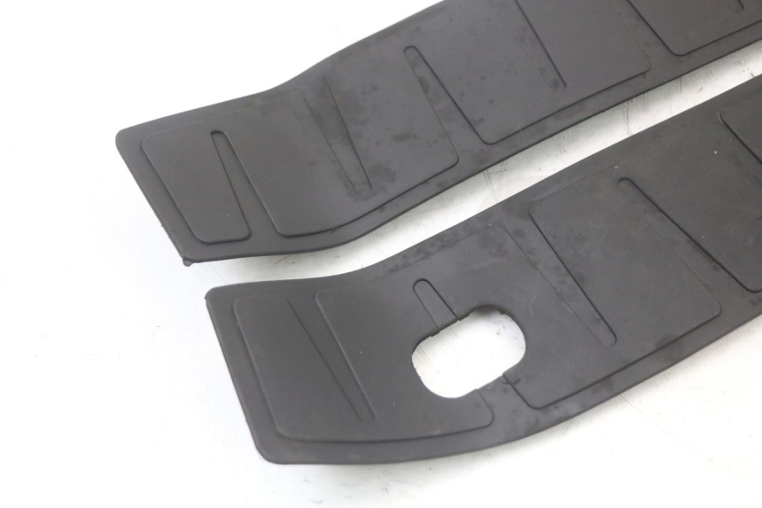 photo de TAPETE DE APOIO PARA PÉ PIAGGIO MP3 HPE 350 (2018 - 2020) - Ampliação técnica