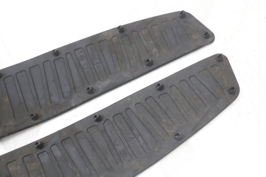 photo de TAPETE DE APOIO PARA PÉ PIAGGIO MP3 HPE 350 (2018 - 2020) - Peça verificada