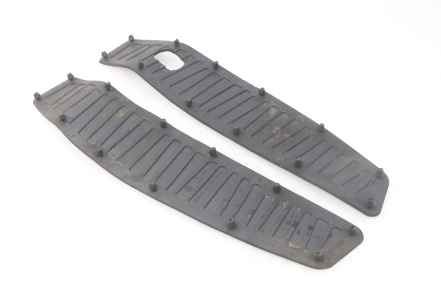 photo de TAPETE DE APOIO PARA PÉ PIAGGIO MP3 LT 400 (2007 - 2012) - Detalhe da peça