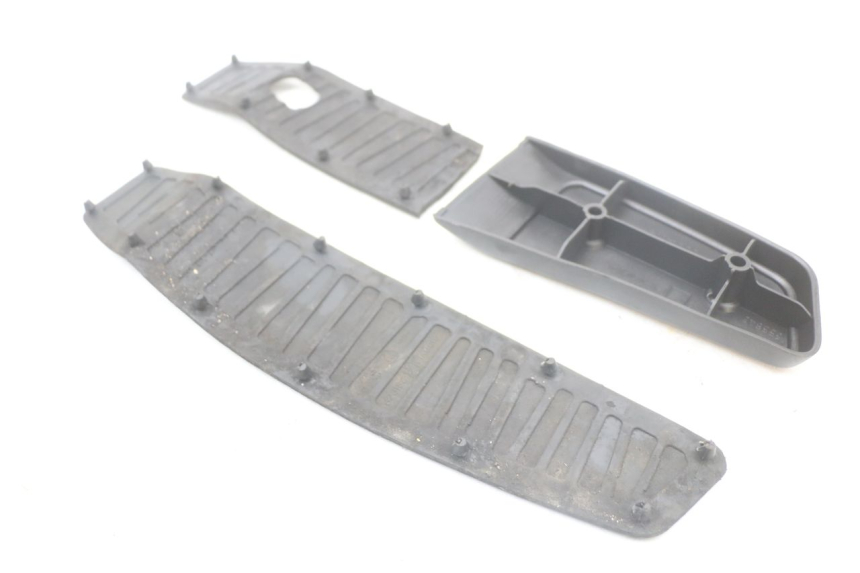photo de TAPETE DE APOIO PARA PÉ PIAGGIO MP3 LT 400 (2007 - 2012) - Zoom do estado de desgaste