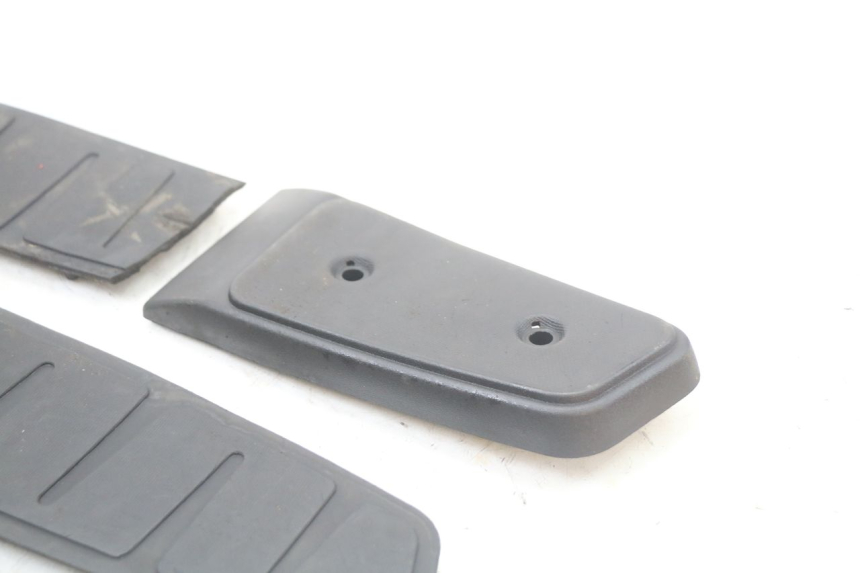 photo de TAPETE DE APOIO PARA PÉ PIAGGIO MP3 LT 400 (2007 - 2012) - Ampliação técnica