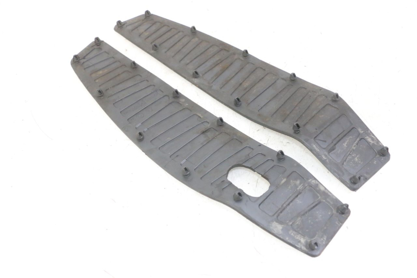 photo de TAPETE DE APOIO PARA PÉ PIAGGIO MP3 LT 300 (2010 - 2016) - Detalhe da peça
