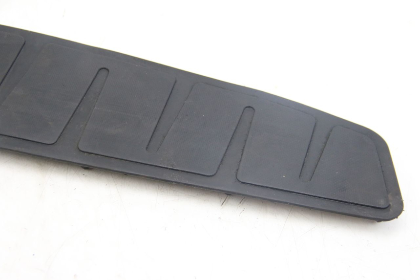 photo de TAPETE DE APOIO PARA PÉ PIAGGIO MP3 125 (2006 - 2014) - Detalhe da peça