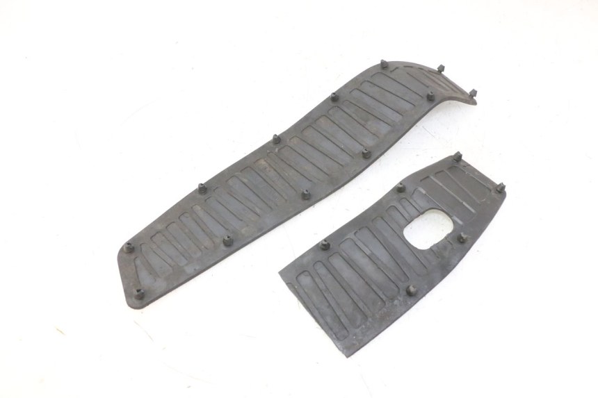 photo de TAPETE DE APOIO PARA PÉ PIAGGIO MP3 RL 250 (2006 - 2010) - Detalhe da peça