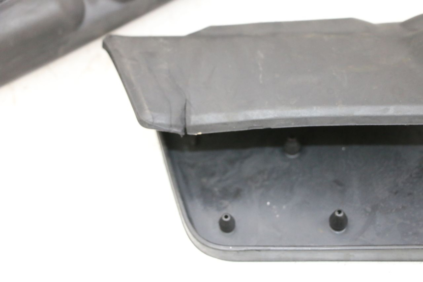 photo de TAPETE DE APOIO PARA PÉ YAMAHA NEO'S CORE 1 (2022 - 2026) - Outro ângulo de visão