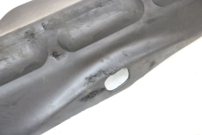 photo de TAPETE DE APOIO PARA PÉ YAMAHA NEO'S CORE 1 (2022 - 2026) - Estado da superfície