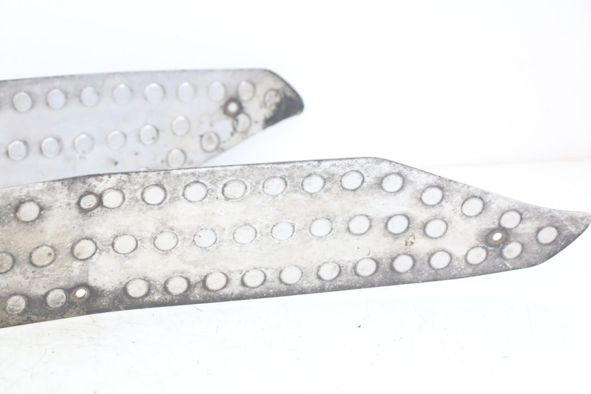 photo de TAPETE DE APOIO PARA PÉ SELECT UP OCTALIS 125 (2007 - 2012) - Pontos de fixação