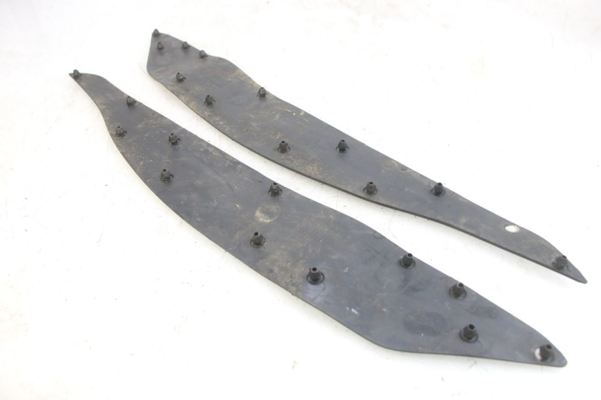 photo de TAPETE DE APOIO PARA PÉ HONDA PCX (JF47) 125 (2012 - 2013) - Detalhe da peça