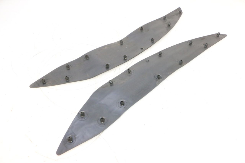 photo de TAPETE DE APOIO PARA PÉ HONDA PCX (JF57/JF64) 125 (2014 - 2018) - Detalhe da peça