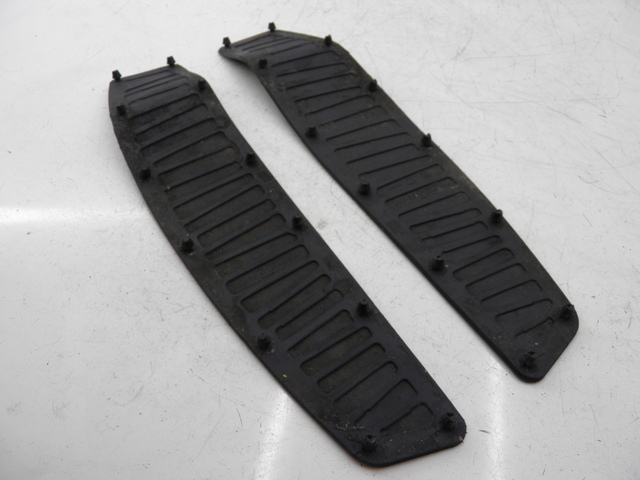 photo de TAPETE DE APOIO PARA PÉ PIAGGIO MP3 RL 125 (2006 - 2014) - Detalhe da peça