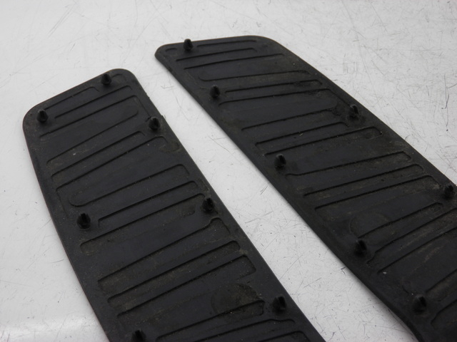 photo de TAPETE DE APOIO PARA PÉ PIAGGIO XEVO - X EVO 125 (2007 - 2017) - Detalhe da peça