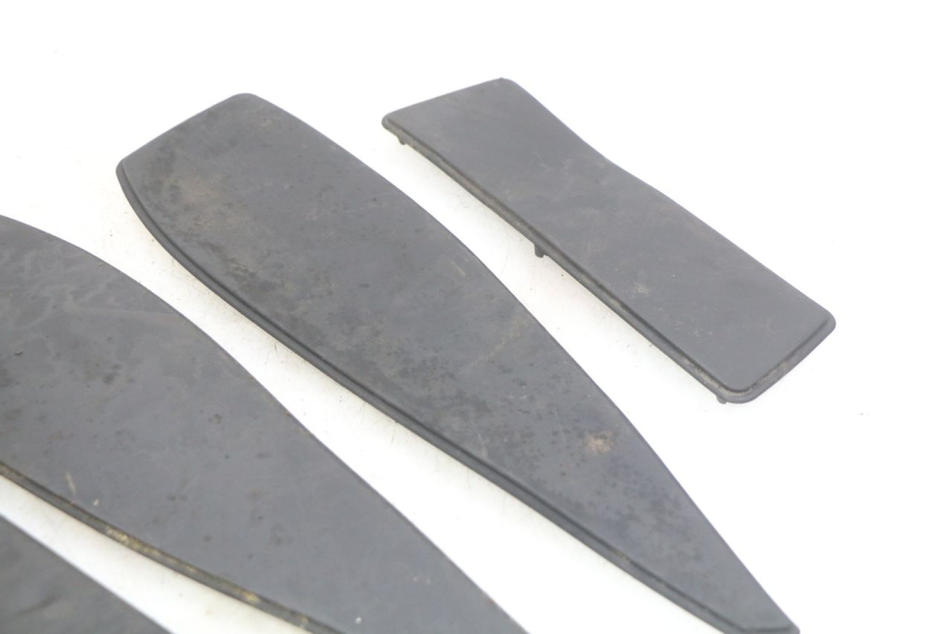 photo de TAPETE DE APOIO PARA PÉ PEUGEOT SATELIS 125 (2010 - 2012) - Outro ângulo de visão