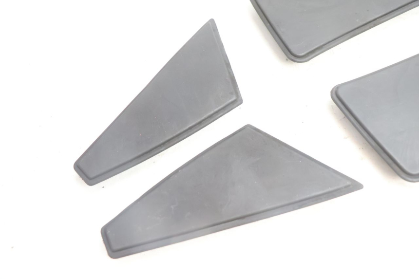 photo de TAPETE DE APOIO PARA PÉ PEUGEOT SATELIS 125 (2006 - 2009) - Detalhe da peça