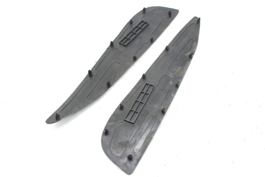 photo de TAPETE DE APOIO PARA PÉ MBK SKYCRUISER 125 (2010 - 2013) - Detalhe da peça