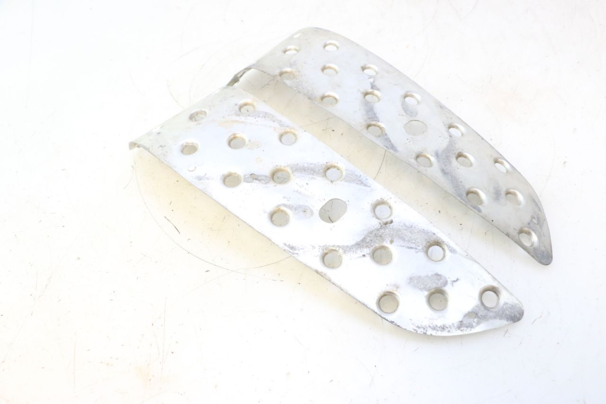 photo de TAPETE DE APOIO PARA PÉ PEUGEOT SPEEDFIGHT 2 AC 50 (2000 - 2009) - Detalhe da peça