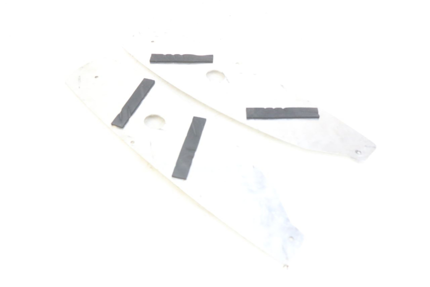 photo de TAPETE DE APOIO PARA PÉ PEUGEOT SPEEDFIGHT 3 AIR 50 (2009 - 2015) - Zoom do estado de desgaste