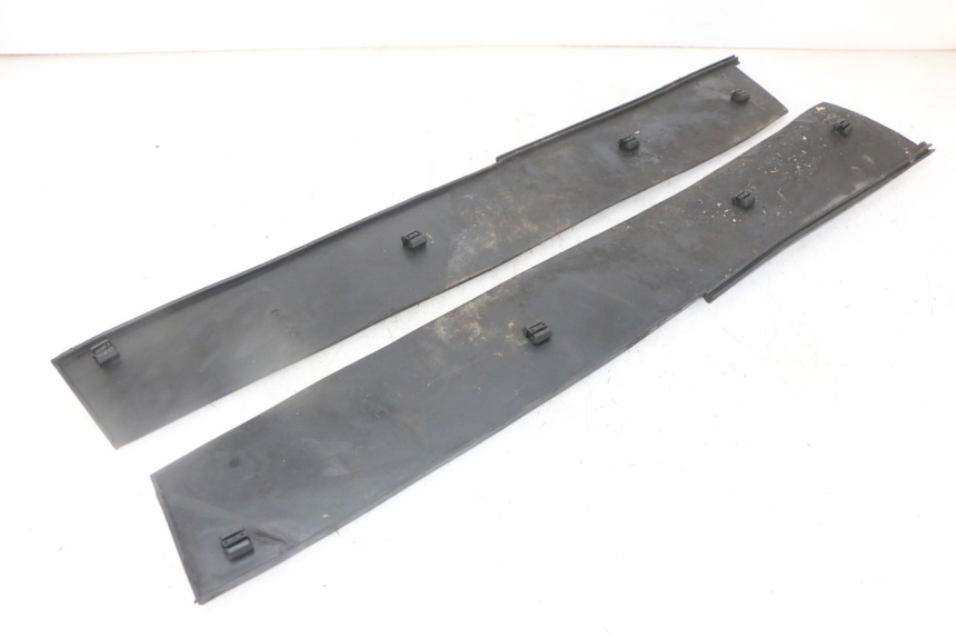 photo de TAPETE DE APOIO PARA PÉ PIAGGIO SUPER LX 125 (2000 - 2003) - Detalhe da peça