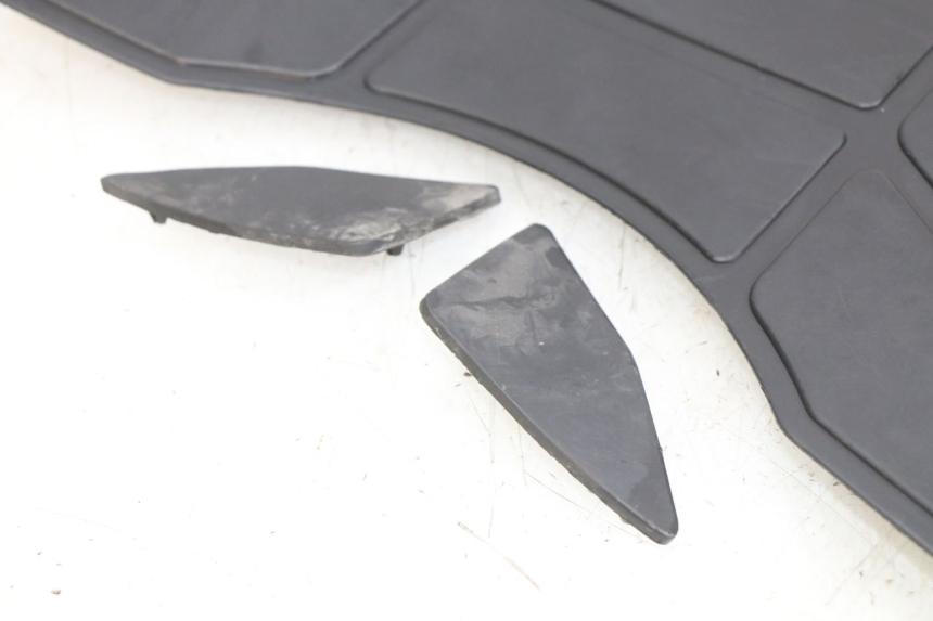 photo de TAPETE DE APOIO PARA PÉ PEUGEOT SV 125 (1991 - 1994) - Outro ângulo de visão