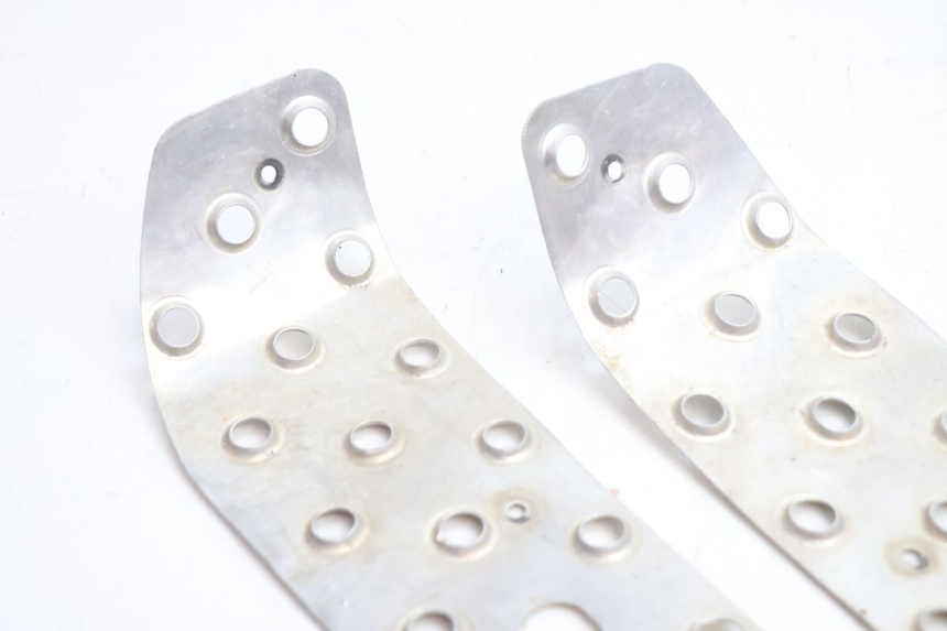 photo de TAPETE DE APOIO PARA PÉ PEUGEOT TKR TREKKER FURIOUS 50 (2005 - 2014) - Detalhe da peça