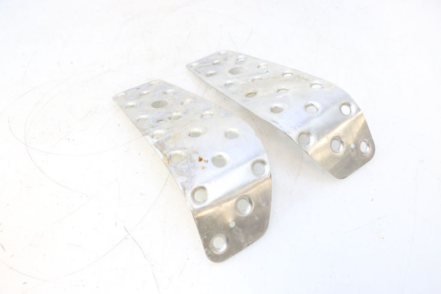 photo de TAPETE DE DESCANSO DE PÉ PEUGEOT TREKKER 50 (1995 - 2004) - Detalhe da peça